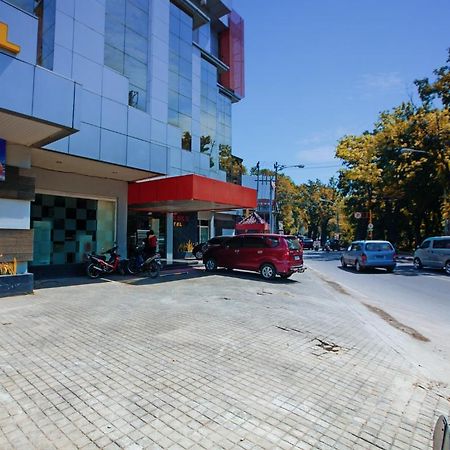 Hotel Celebes Makasar Exteriér fotografie